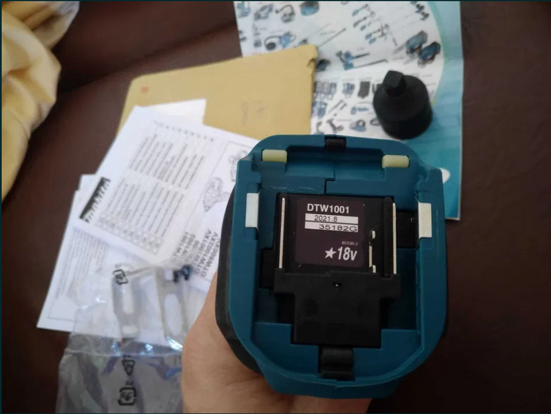 Makita DTW 1001 Z pistol impact brushless 1000Nm/ 18V fara acumulatori
